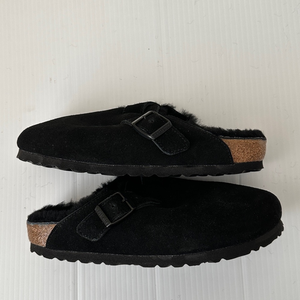 Birkenstock NWOB Boston Shearling Clogs Black, 6-6.5 (37) - Picture 11 of 12